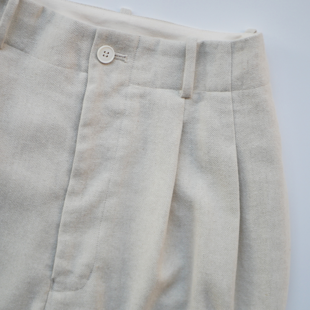 W Double Tuck Trousers | EUREKA FACTORY HEIGHTS