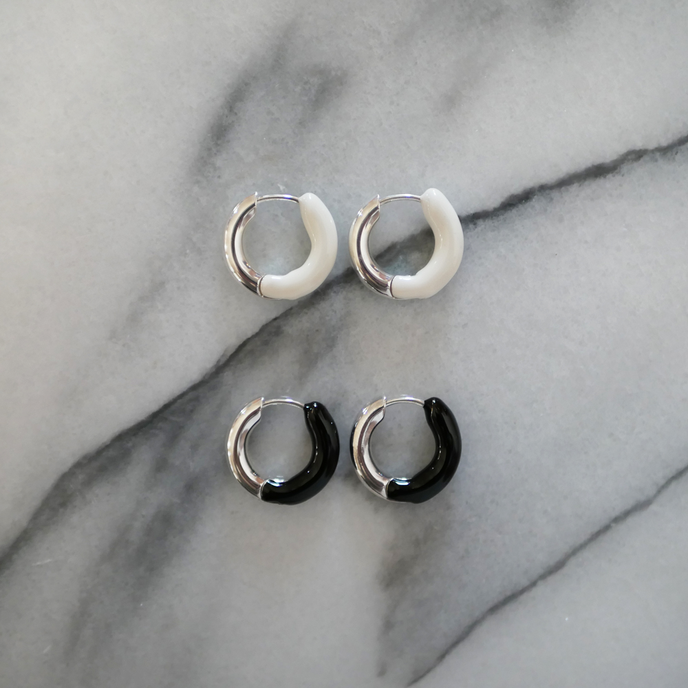 R.ALAGAN DIPPED TINY ALL ROUND HOOPS ピアスエナメル - ピアス