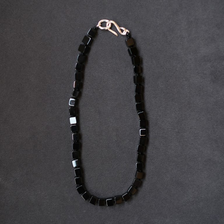 ralagan-cubestonenecklaceblackonyx